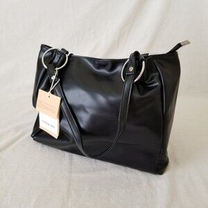 NWT! Trendy Faux Leather Purse/Shoulder Bag with a Boho Look and Feel